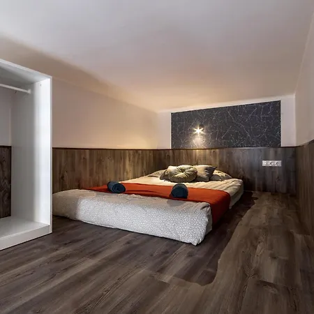 Urban Getaway Lofts Apartment Budapest Exterior photo